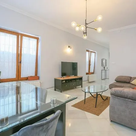 Riverwalk - Puente Triana Apartment *