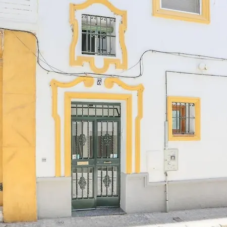 Riverwalk - Puente Triana Apartment